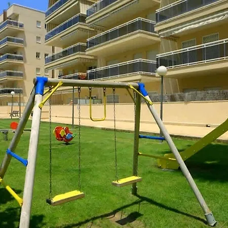 Rentalmar Ventura And Village Park Families Only Apartment *