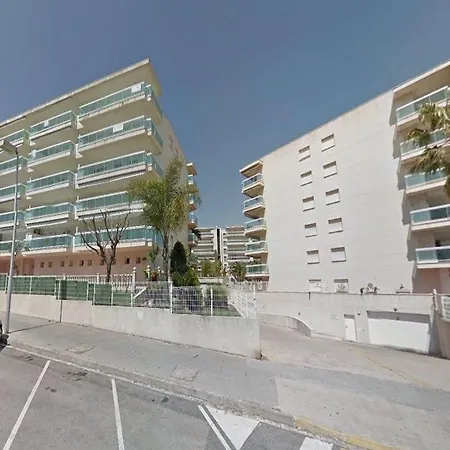 Rentalmar Ventura And Village Park Families Only Apartment